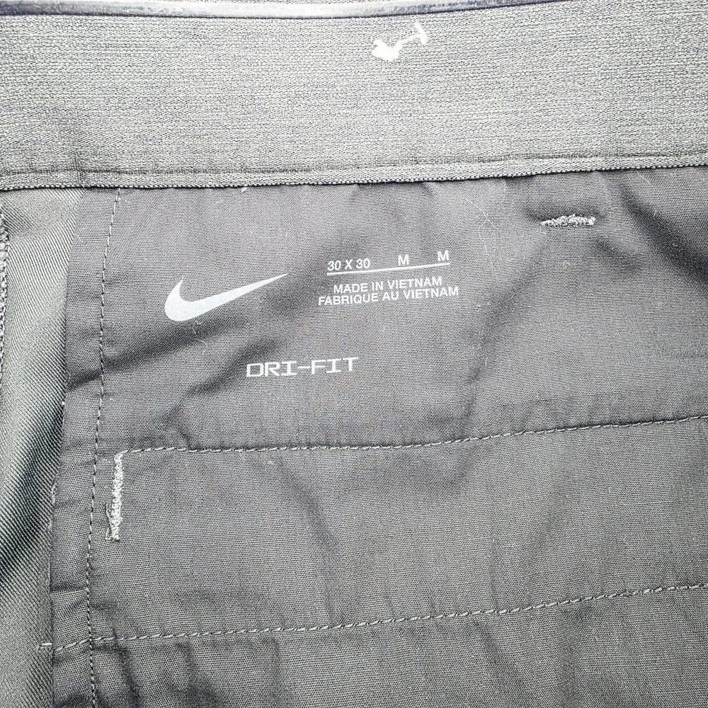 Nike Dri-Fit Golf‎ Pants Dark Gray Flat Front 30x30 Fit 30X28 Performance DN2397